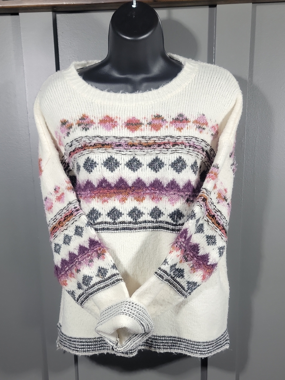 Time and Tru Cream Fair Isle Crewneck Sweater with Pink & Purple Accents